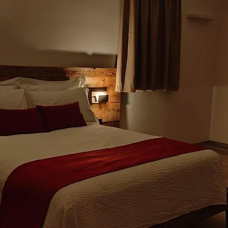 Casa Novecentosei Bed & Breakfast