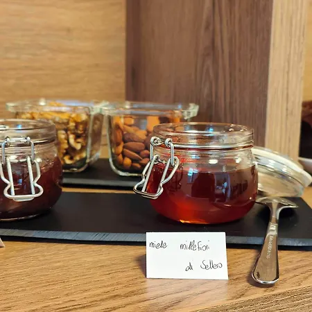 Casa Novecentosei Frühstückspension Sonico